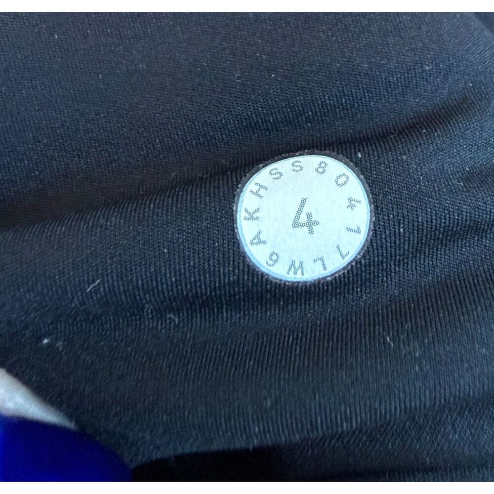 Lululemon Black Cropped Leggings Size 4 - Picture 5 of 6